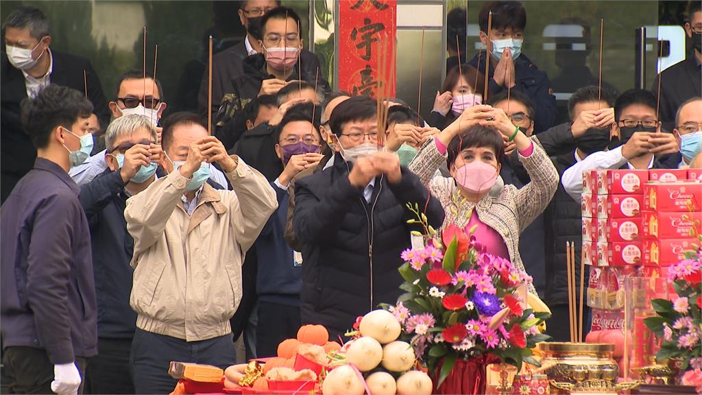 新春開工團拜 劉揚偉:今年景氣有挑戰 陳莉蓮喊話:突破重圍