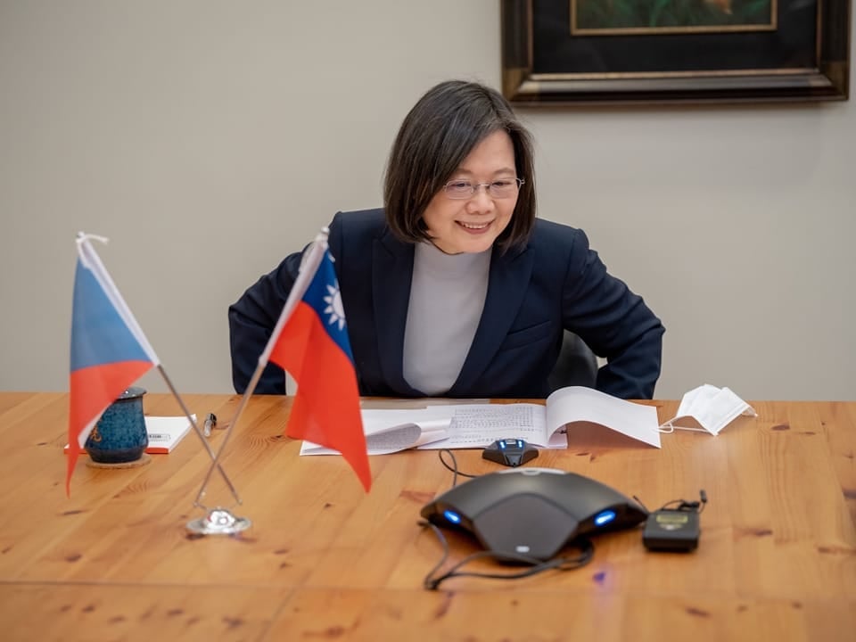 準總統與蔡英文通話讓北京氣炸 捷克前總理反嗆:台灣永遠不是中國的 準總統與蔡英文通話讓北京氣炸 捷克前總理反嗆:台灣永遠不是中國的