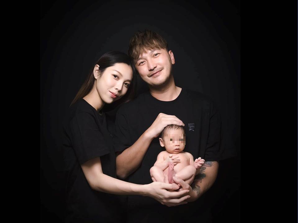 小野人滿月了！KID曝當爸心境：真的不容易「準備生下一個吧」