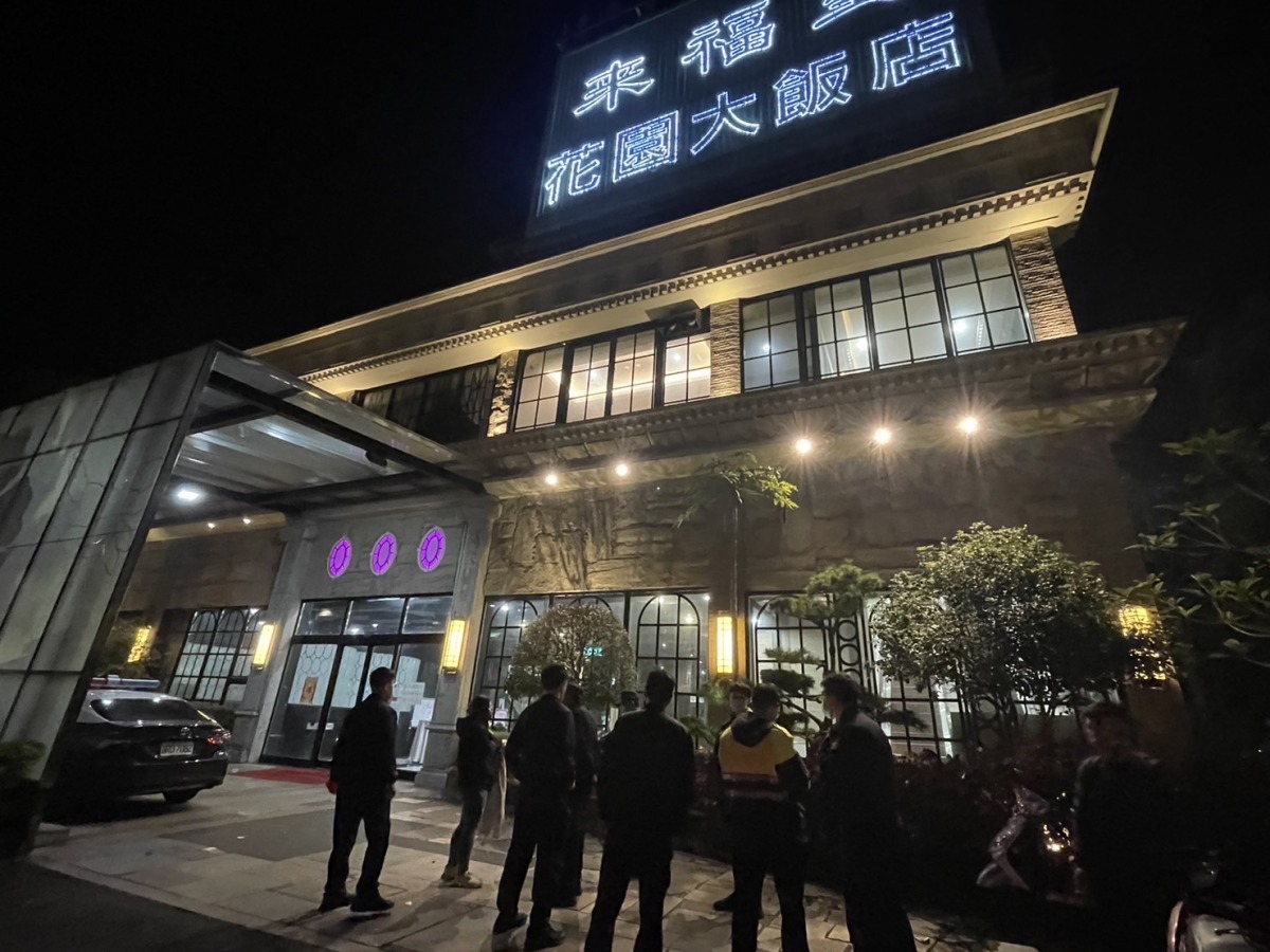 春酒起口角互毆 家人助陣4打2滿地血 E9E259DE 376A 4412 8E12 5AE6308B58AB