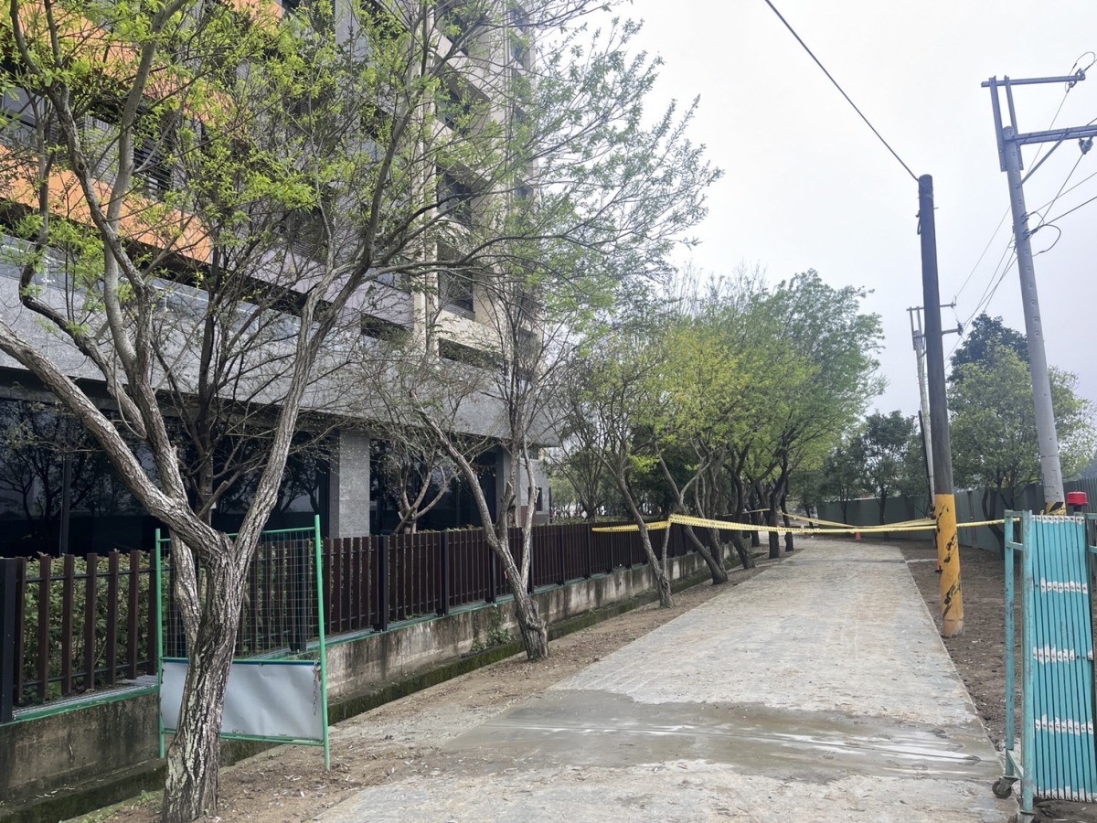 男子嘉義行兇刺死20歲女 逃回八德租屋處跳19樓身亡 S 115728417
