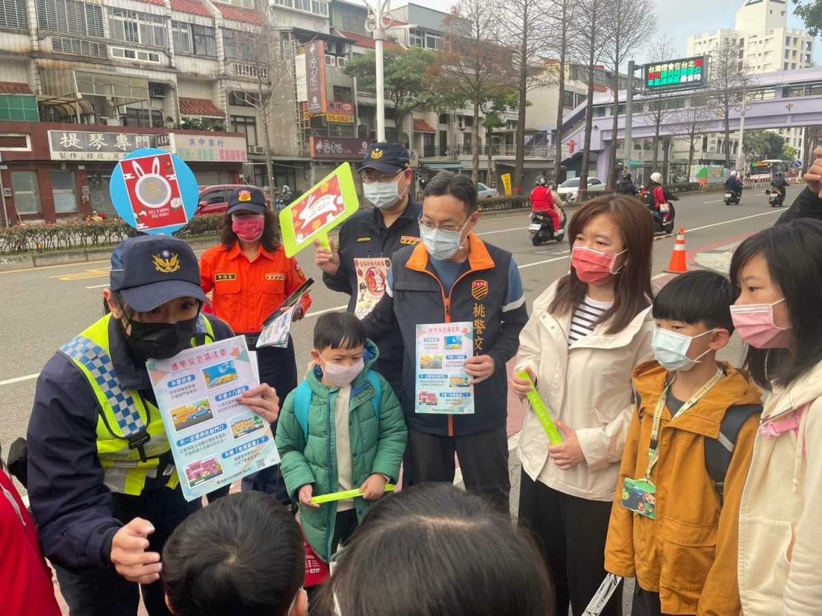 迎接開學日 桃警加強取締違停、未禮讓行人 S 16515090
