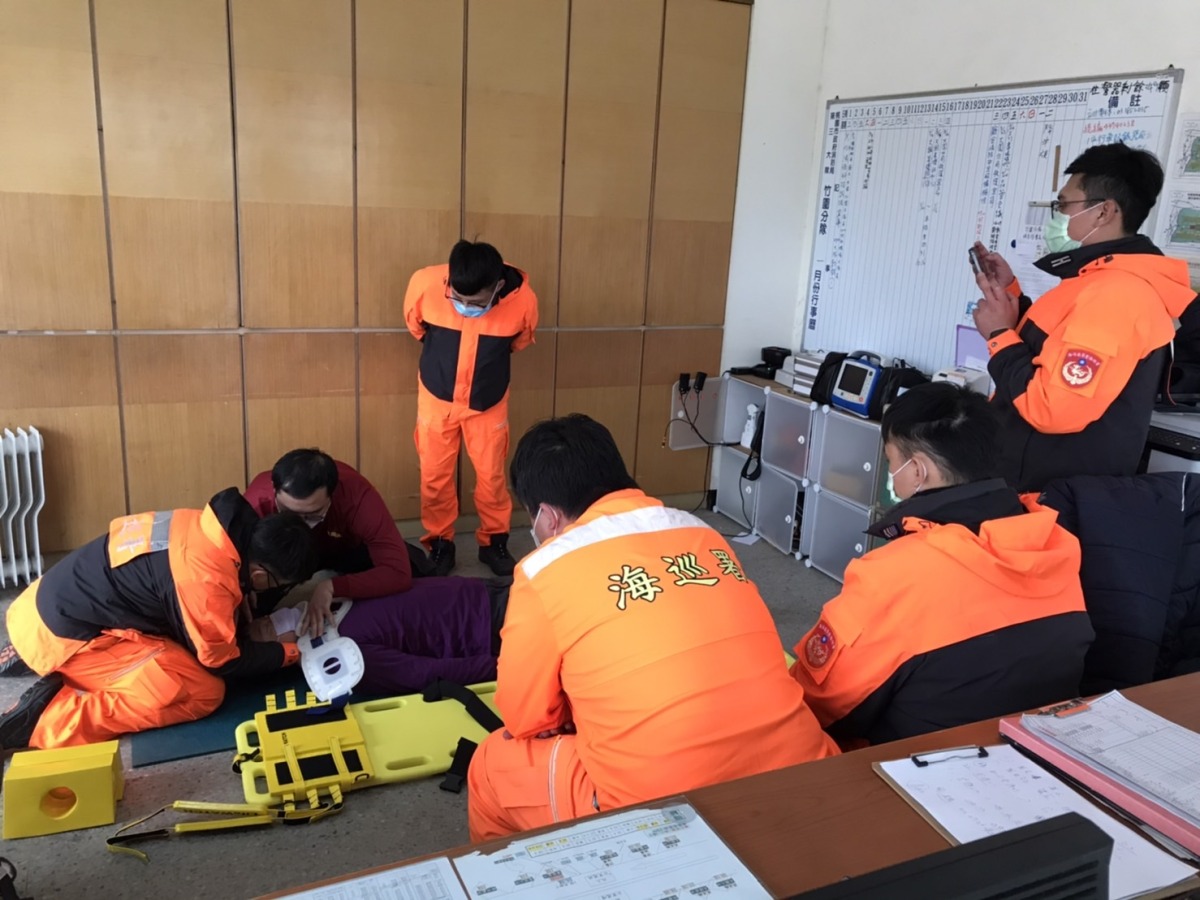 228連假竹圍漁港湧人潮 桃消攜手海巡提升救護技巧 S 6995993