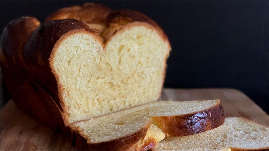 外送叫吐司「附贈大米奇」包裝裡掙扎 顧客嚇爆