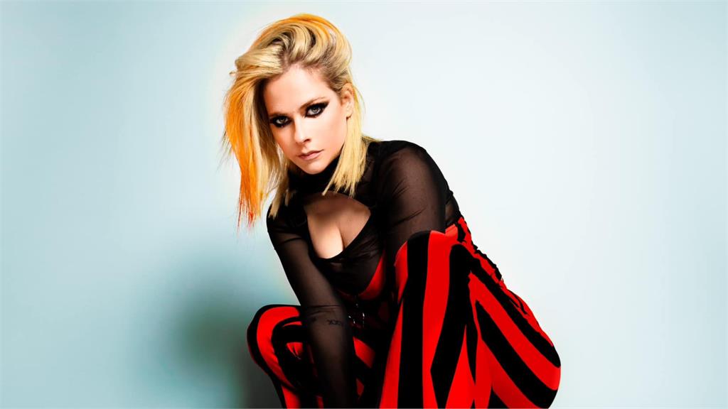 傳言艾薇兒「將參加《浪姐4》」讓全網暴動了!猜原因:全為這事