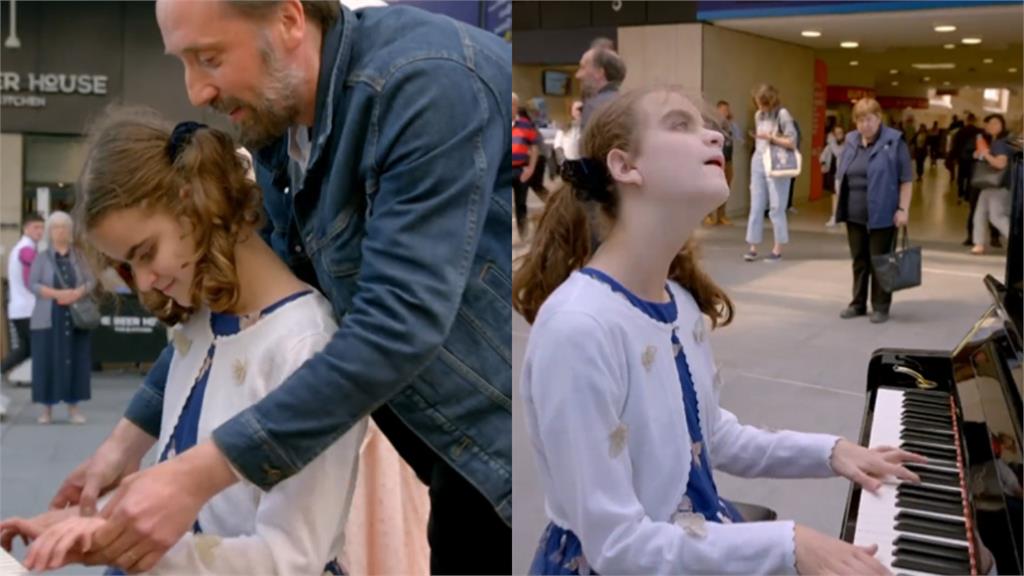 13歲「盲眼少女」車站彈鋼琴 樂聲一出網噴淚