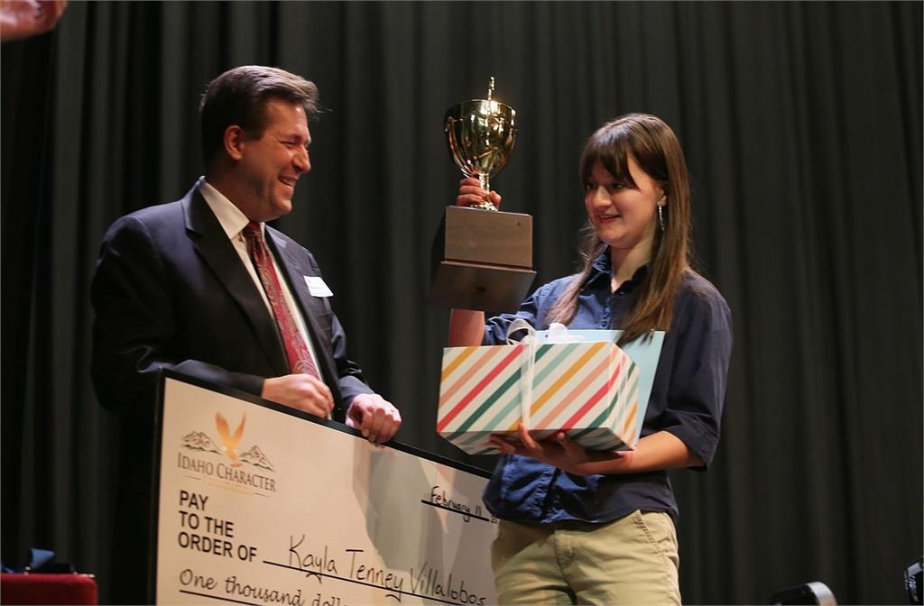 靠「Taiwan」奪冠!少女勇闖全美拼字大賽