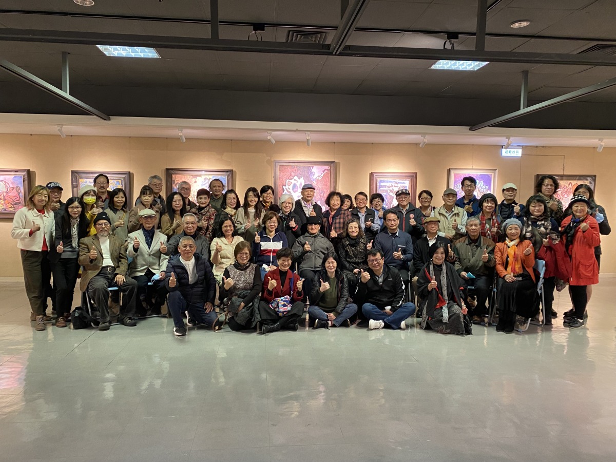 張瑞蓉「岩韻風華」膠彩畫 集結3位創作者聯展 「岩韻風華」─ 膠彩畫創作聯展 開幕合影