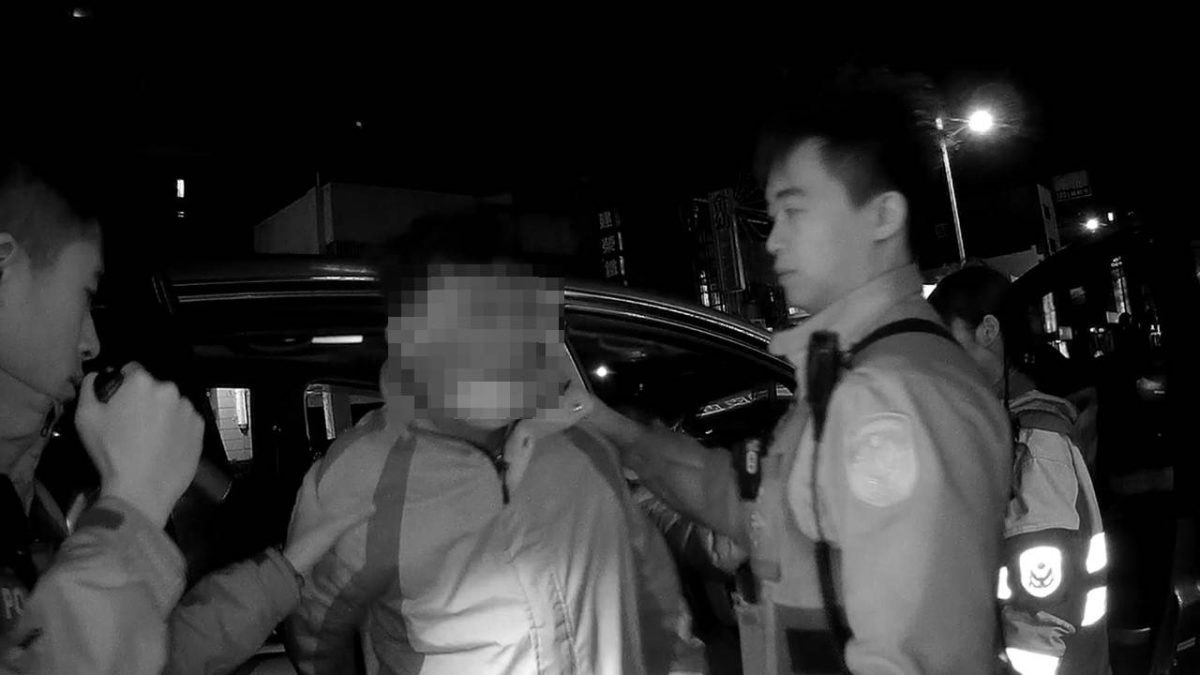 【有片】失聯移工搭同鄉便車遇警盤檢 心虛「聽嚨嘸」 1375587 scaled