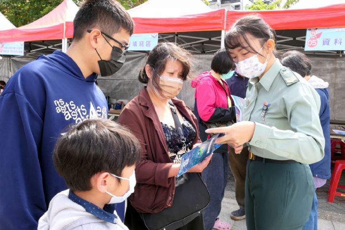 桃園就服處攜手8所大專院校 就業博覽會搶新鮮人 20230301133451175