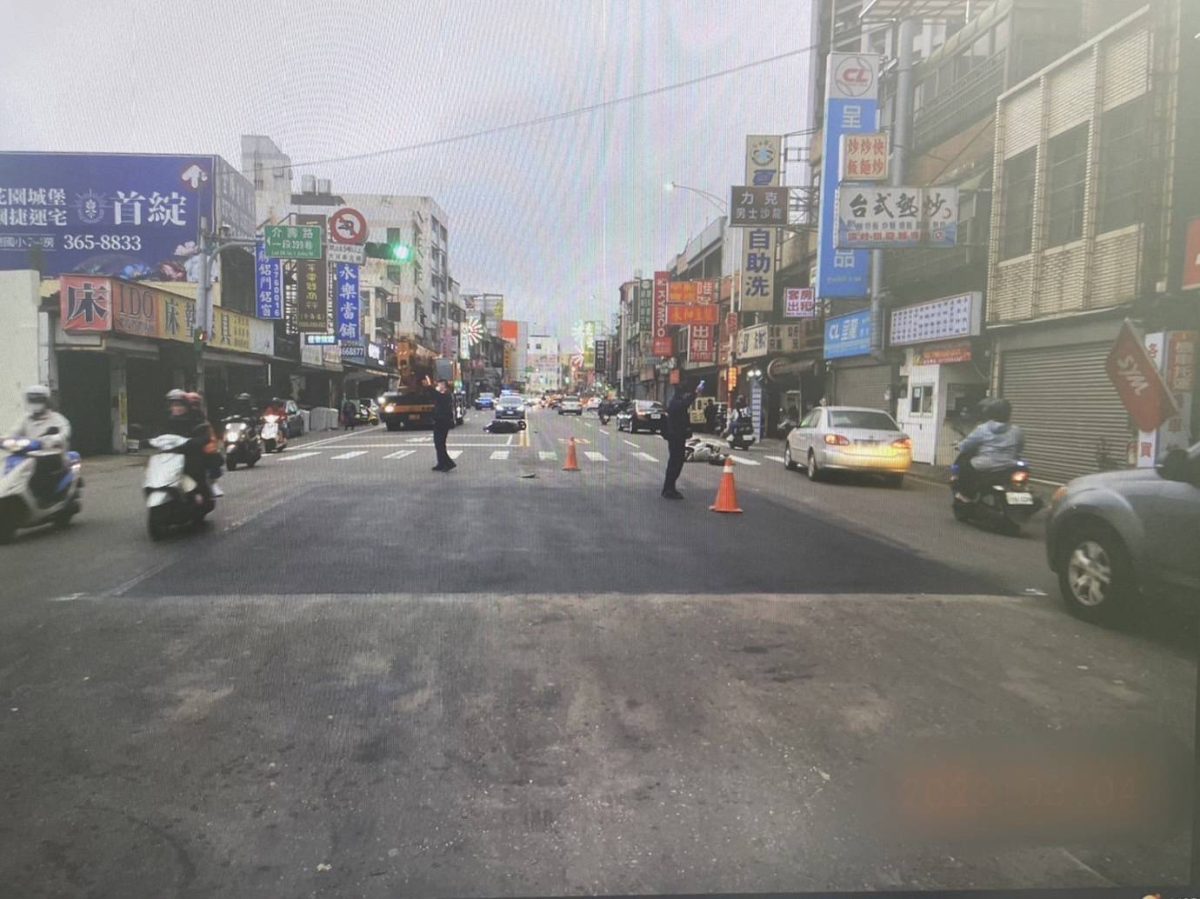 【有片】遭違規車撞飛!騎士車留現場竟無故消失 303591 scaled
