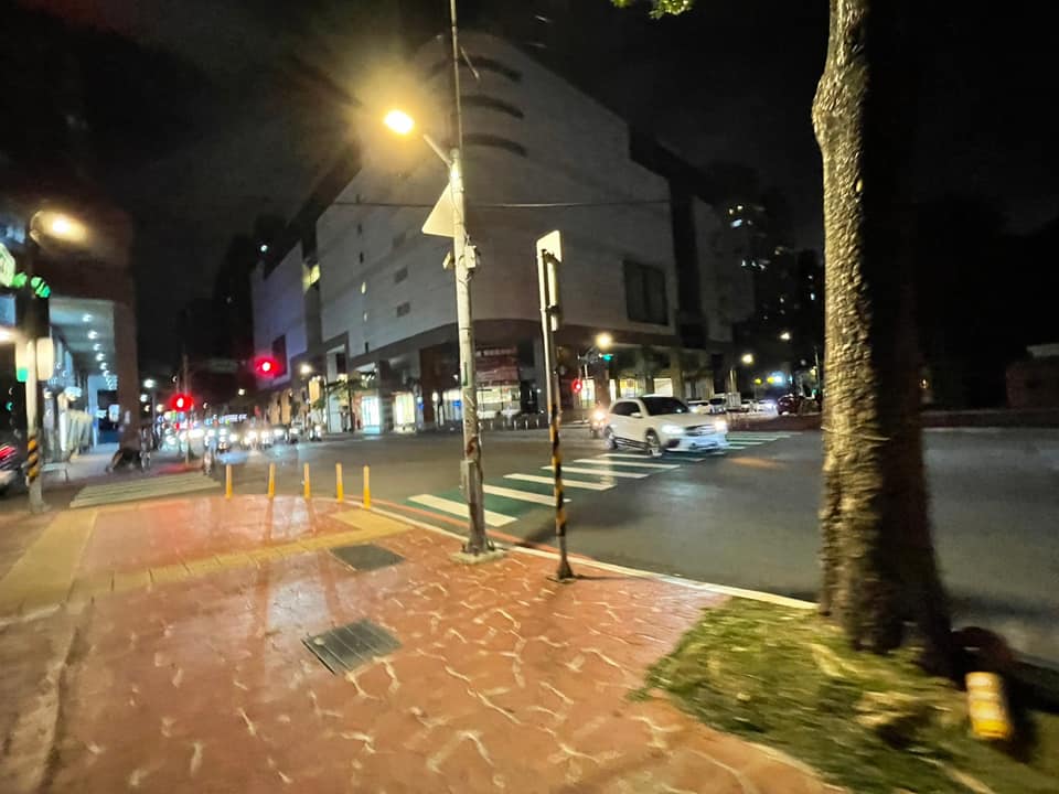 桃園新光三越大有店熄燈 家長憂騎樓成照明死角 331769269 688860689657076 6417085923435262202 n