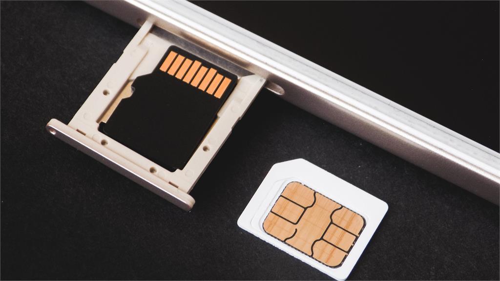 再度改變人類習慣?傳iPhone 15將消滅實體SIM卡
