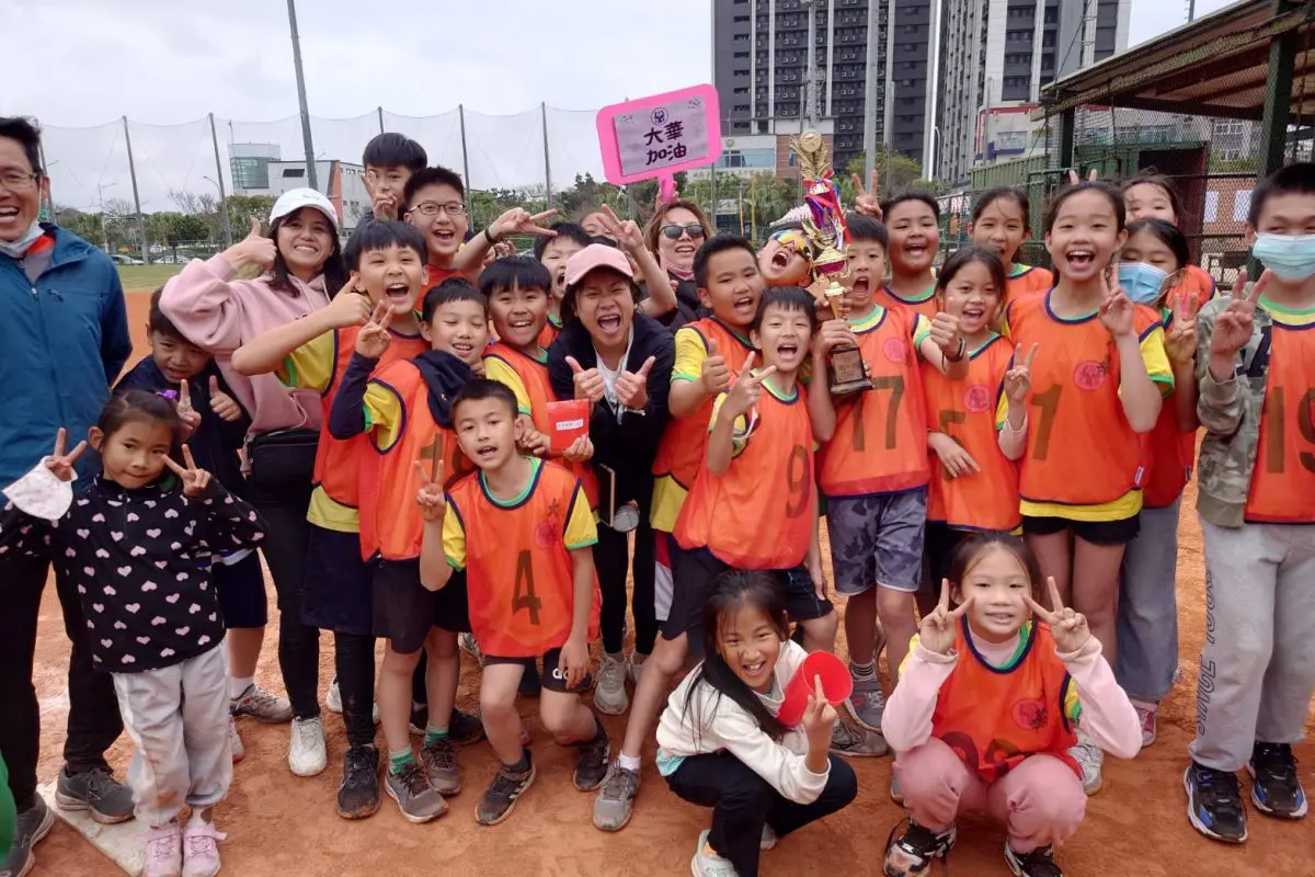 蘆竹大華國小桃市樂樂棒球賽奪冠 5月代表桃園前進全國賽 蘆竹大華國小桃市樂樂棒球賽奪冠 5月代表桃園前進全國賽
