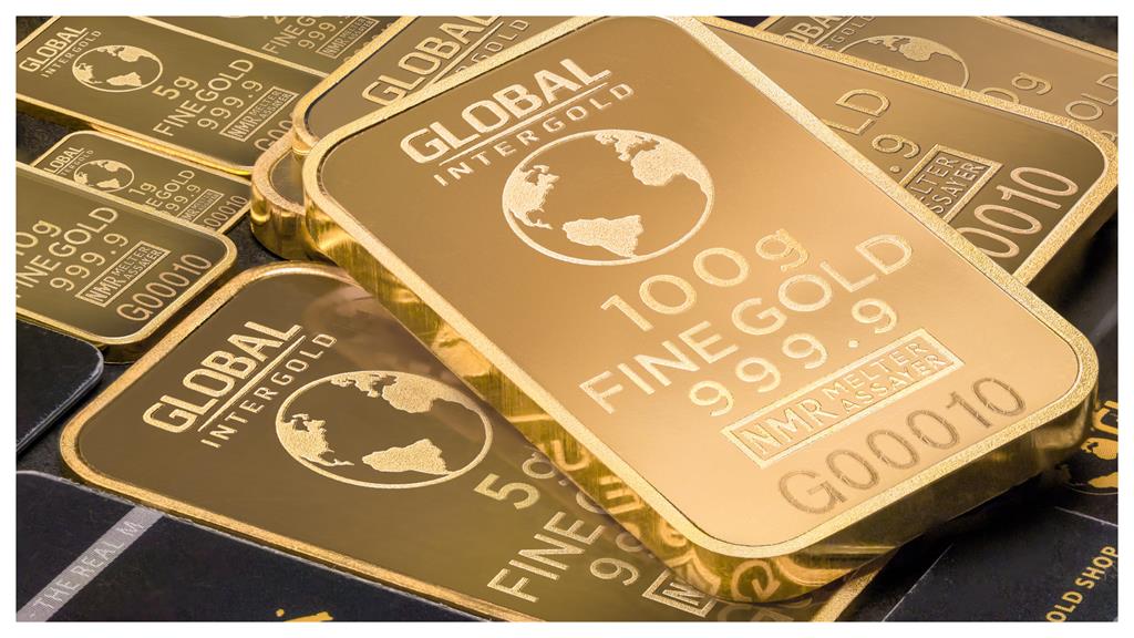 澳男挖出石頭價值500萬 網驚:天選之人