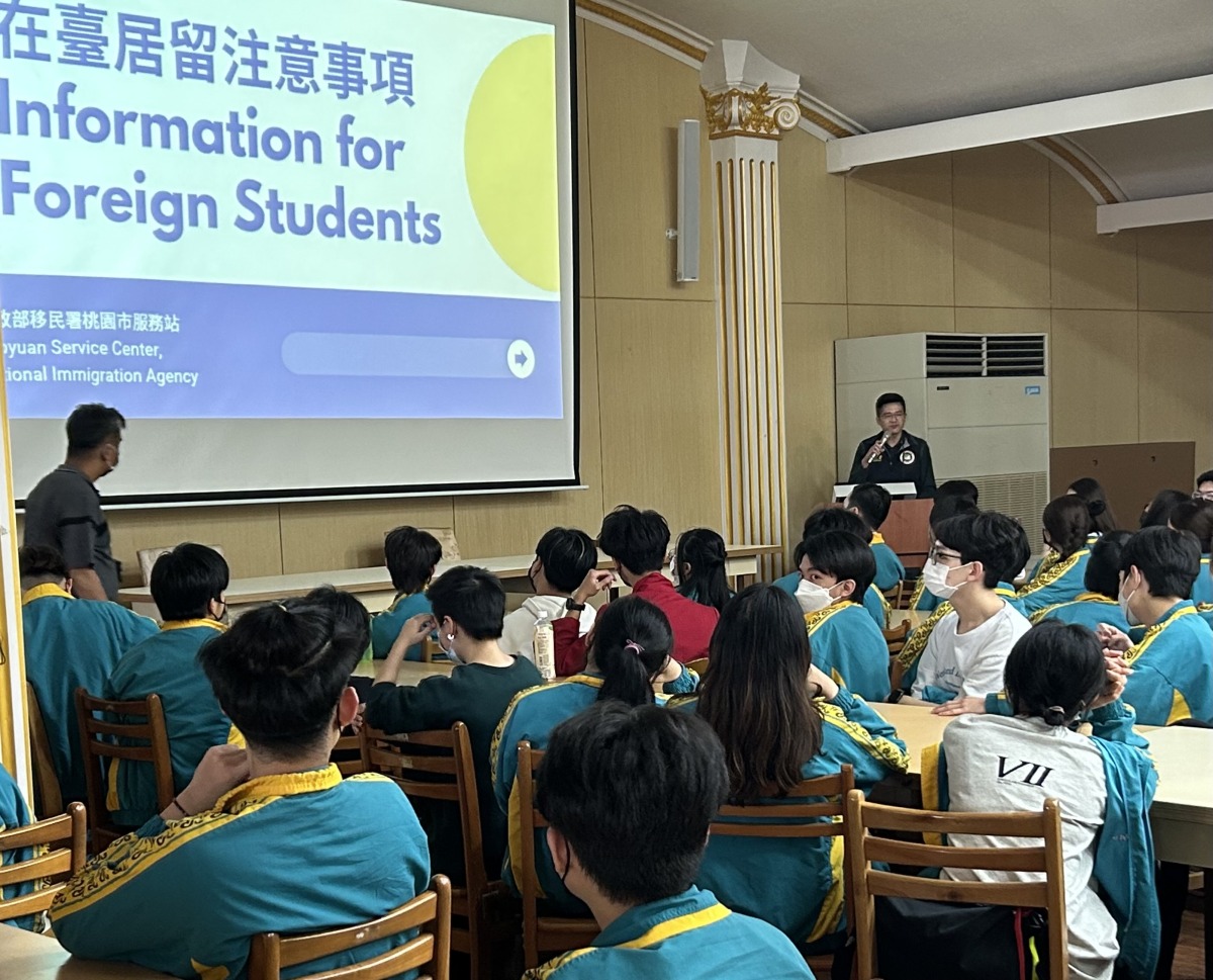 移民署桃園站前進永平工商 提醒外籍生勿攜帶肉製品來台 A9BDD95C DA7B 4024 99C6 4B1D32316CCF