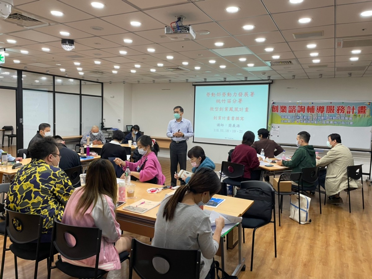 勞動部桃竹苗分署輔導女性創業 手作雪花酥擄獲饕客味蕾 E