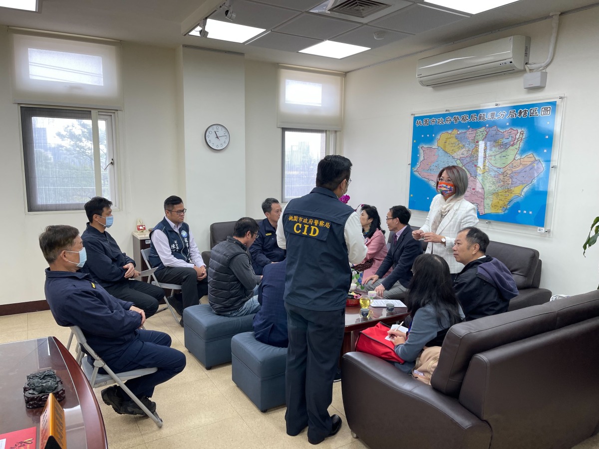 龍潭警攜手地方社團 教你識破5大詐騙手法 S 19923567