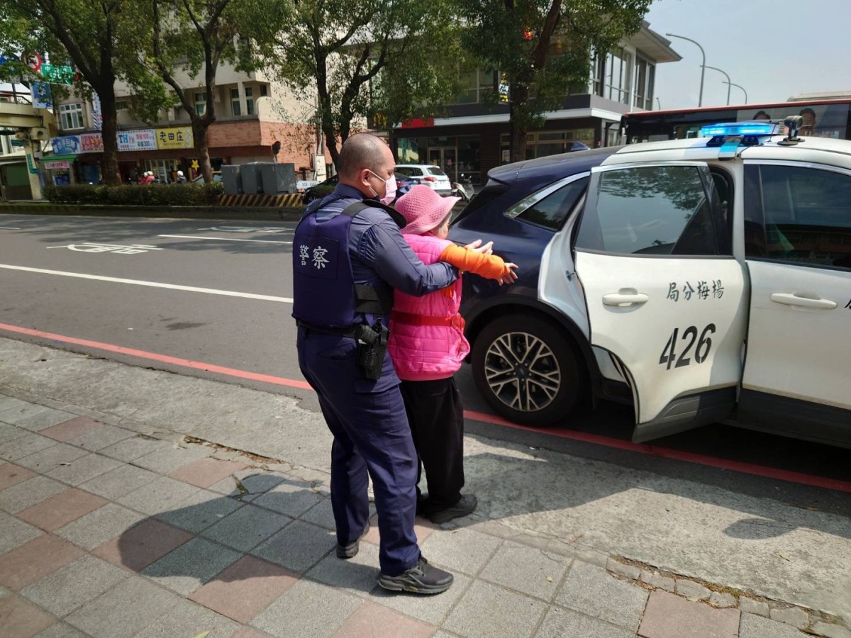 8旬婦外出未歸 楊梅警跨區尋人 S 52903963