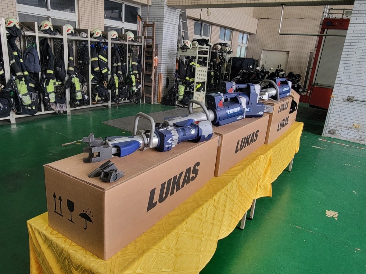 楊梅在地企業回饋社會 捐贈富岡消防分隊價值百萬救災器材 temp o8e7655dabf5508e11e05fa7f5334cccd 4863827928741306286 144617452198684