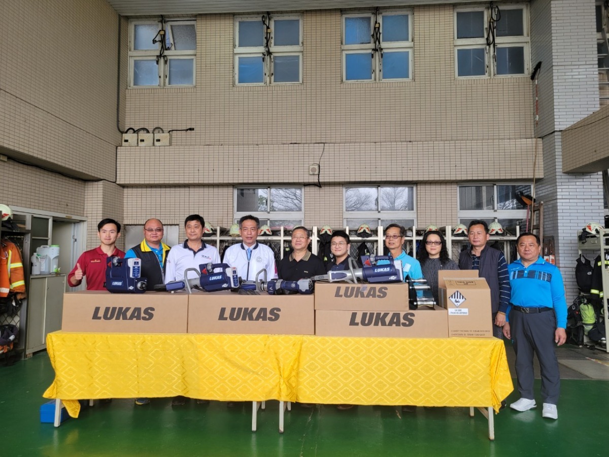 楊梅在地企業回饋社會 捐贈富岡消防分隊價值百萬救災器材 temp o8e7655dabf5508e11e05fa7f5334cccd 4863827928741306286 144617452259101