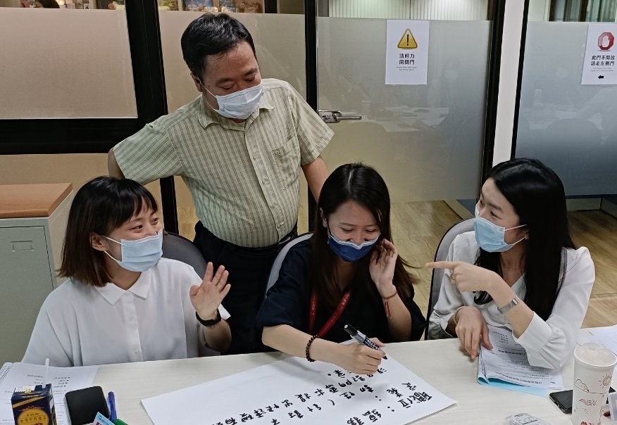 企業透過面談技巧課程，提升人資人員與部門主管於面談中精準招募的能力。