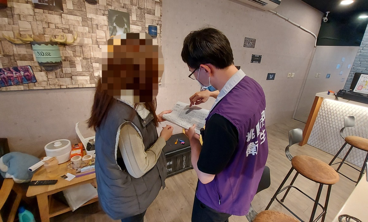 菸害防制新法上路 全面禁止電子煙最高罰5千萬 電子煙實體店面稽查