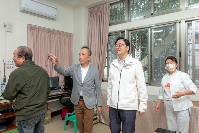 桃園汴洲里社區關懷據點成立「曼丁鼓團」 長輩展現熱情活力 20230407132703070