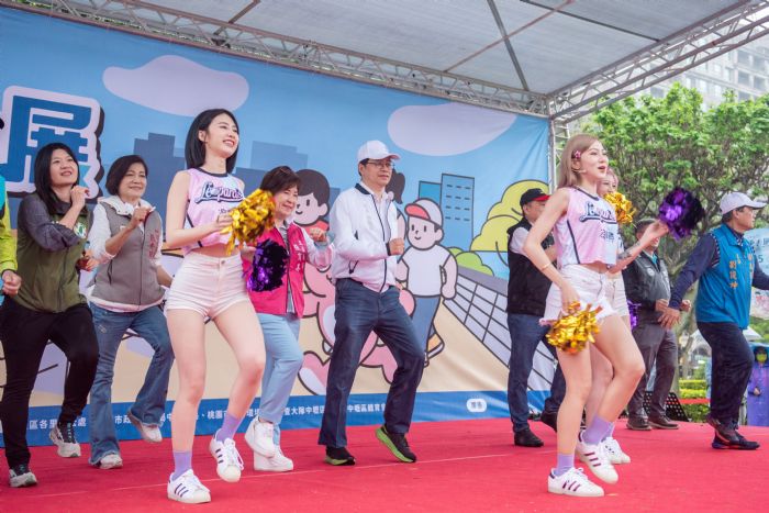 張善政出席中壢區全民健走 宣導反詐共賞老街溪河岸風光 20230415095822717