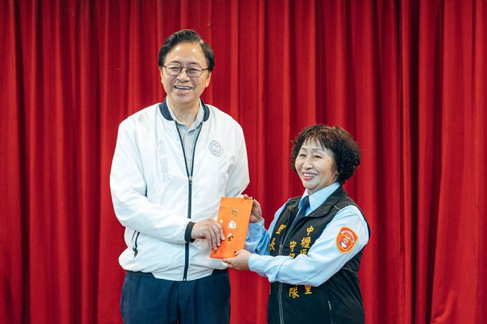 中壢永福里獲頒「績優治安示範社區」張善政感謝守望相助隊用心 20230425163319604