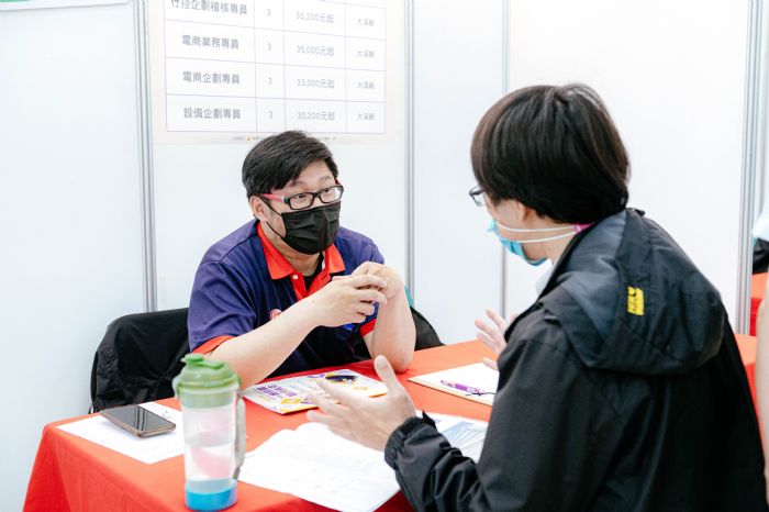 桃園就業服務處樂齡徵才活動釋出逾2300友善職缺 20230428143517098