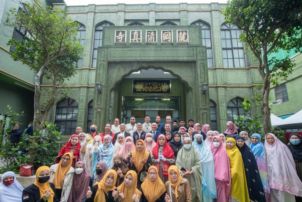 慶祝開齋節 桃園穆斯林齊聚龍岡清真寺 20234221316 23 3