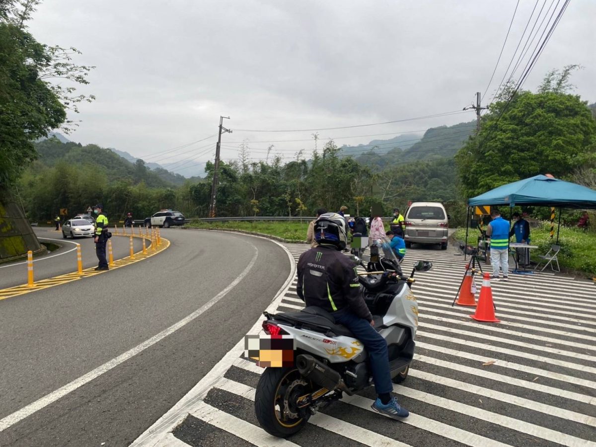 大溪警台7乙線取締改裝車 6台噪音超標 240145 scaled