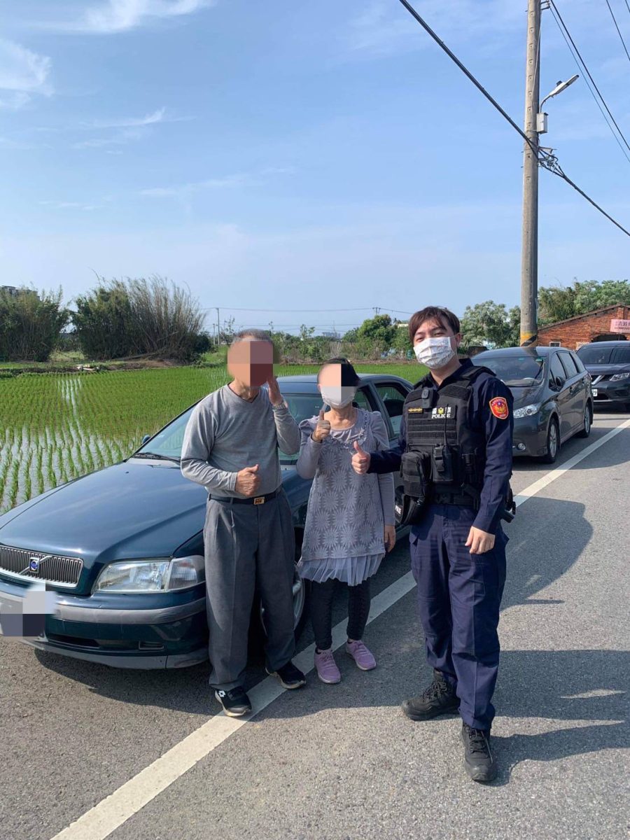 老夫婦逛海芋季找不到車 大園警迅速協助找回 254837 scaled