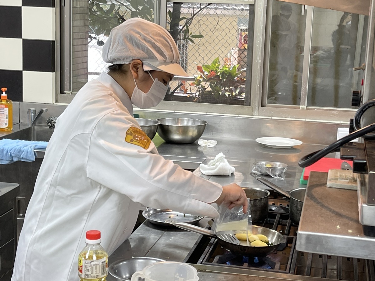 爭西餐達人寶座!桃市國中技藝競賽育達高中登場 50校83選手切磋廚藝 339969975 622238362692671 688425347037326974 n