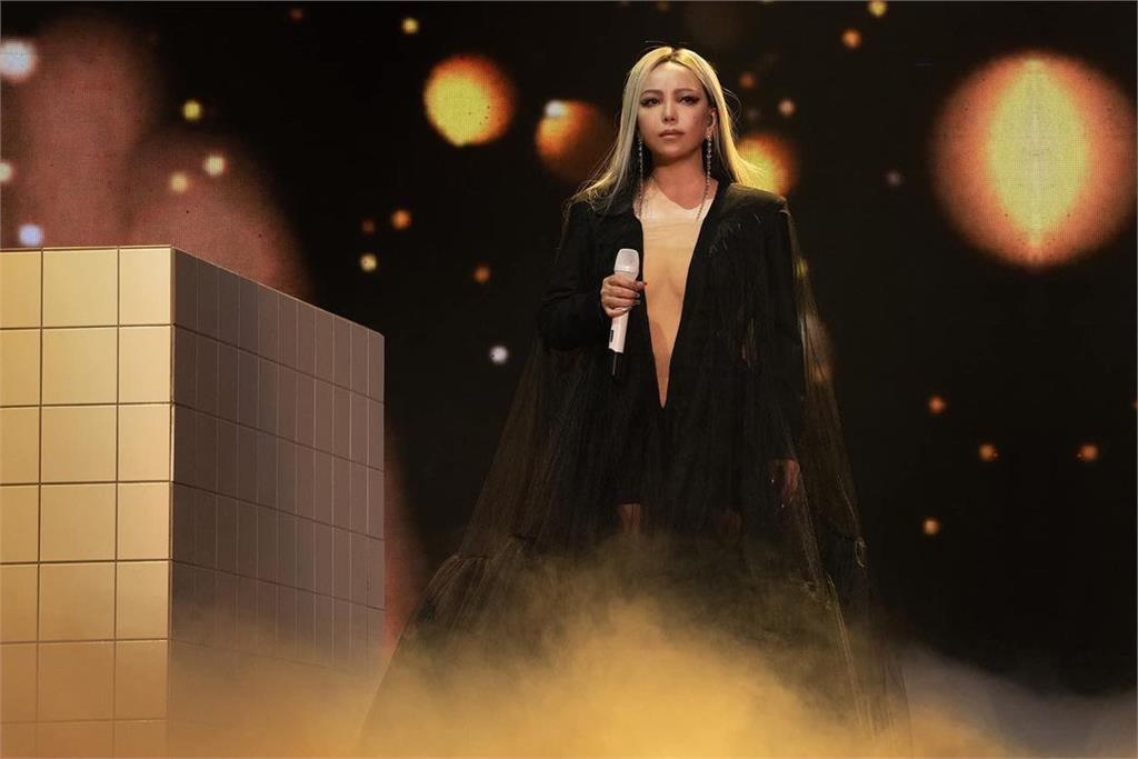 張惠妹男友Sam發文力挺!曝演唱會「邊看邊哭」