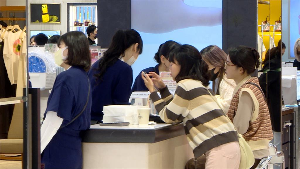 23家銀行提早撥款 業者祭”6千放大術”搶商機