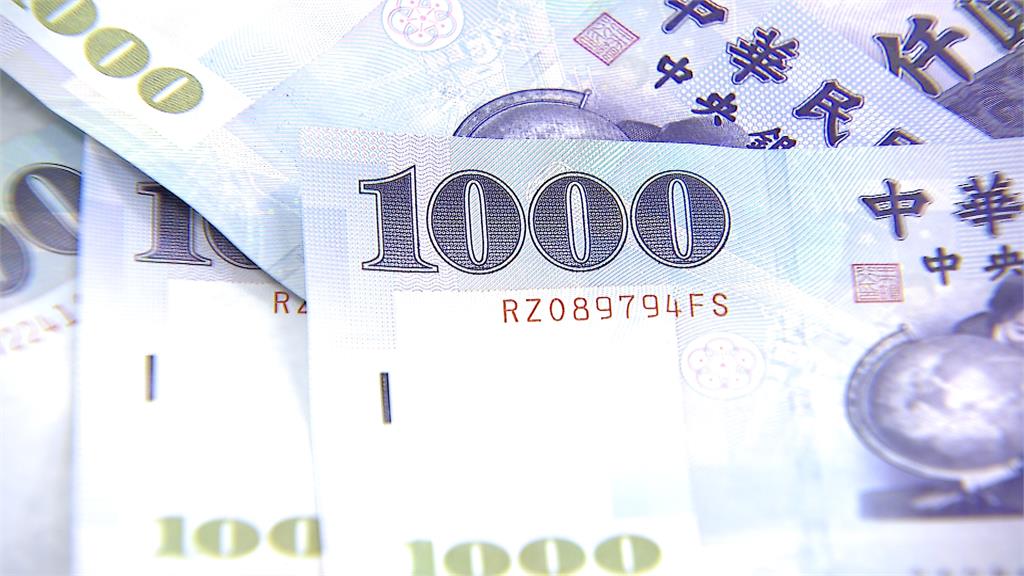 王道銀行「發6千偷跑」究責? 曾銘宗槓上黃天牧