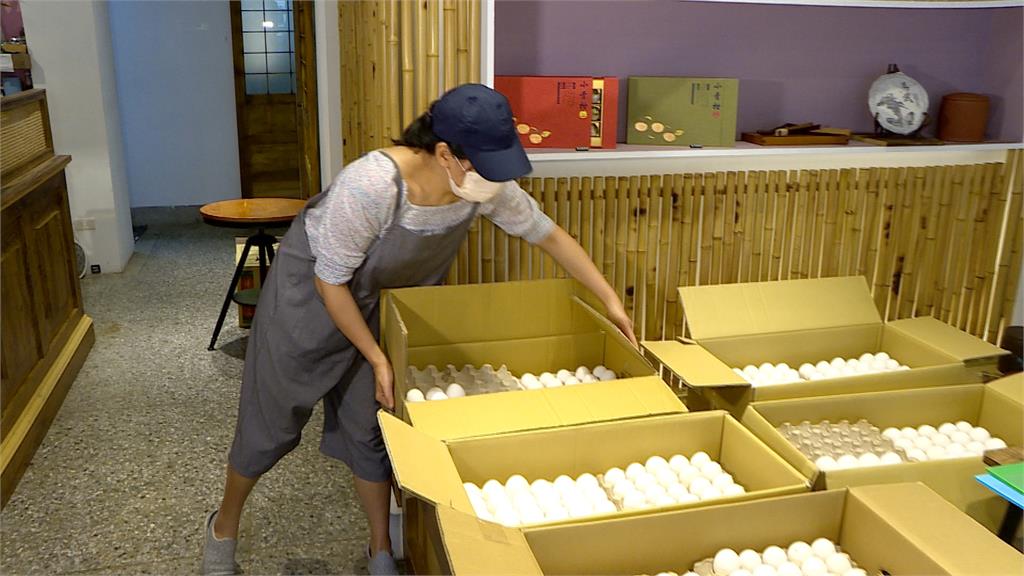 飲料店茶園有養雞場 買招牌飲料送一顆雞蛋!