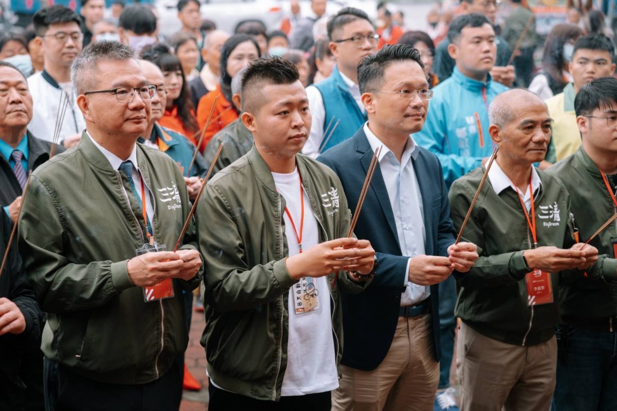 蘇俊賓支持新銳導演陳毅 紀錄片《三清》開鏡祈福 讓桃園被看見 785575 scaled