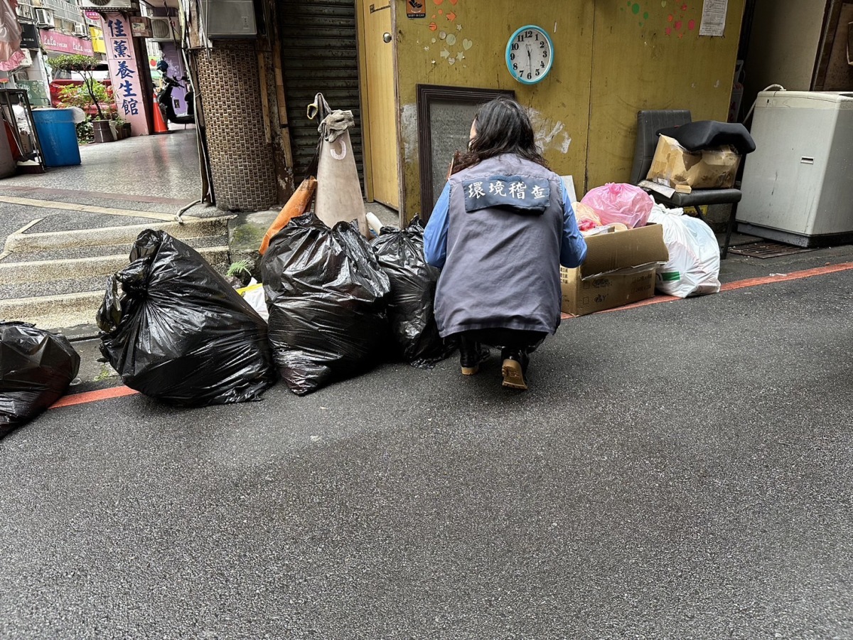 桃市環保局祭出科技執法 3個月取締開罰42件 S 22470663