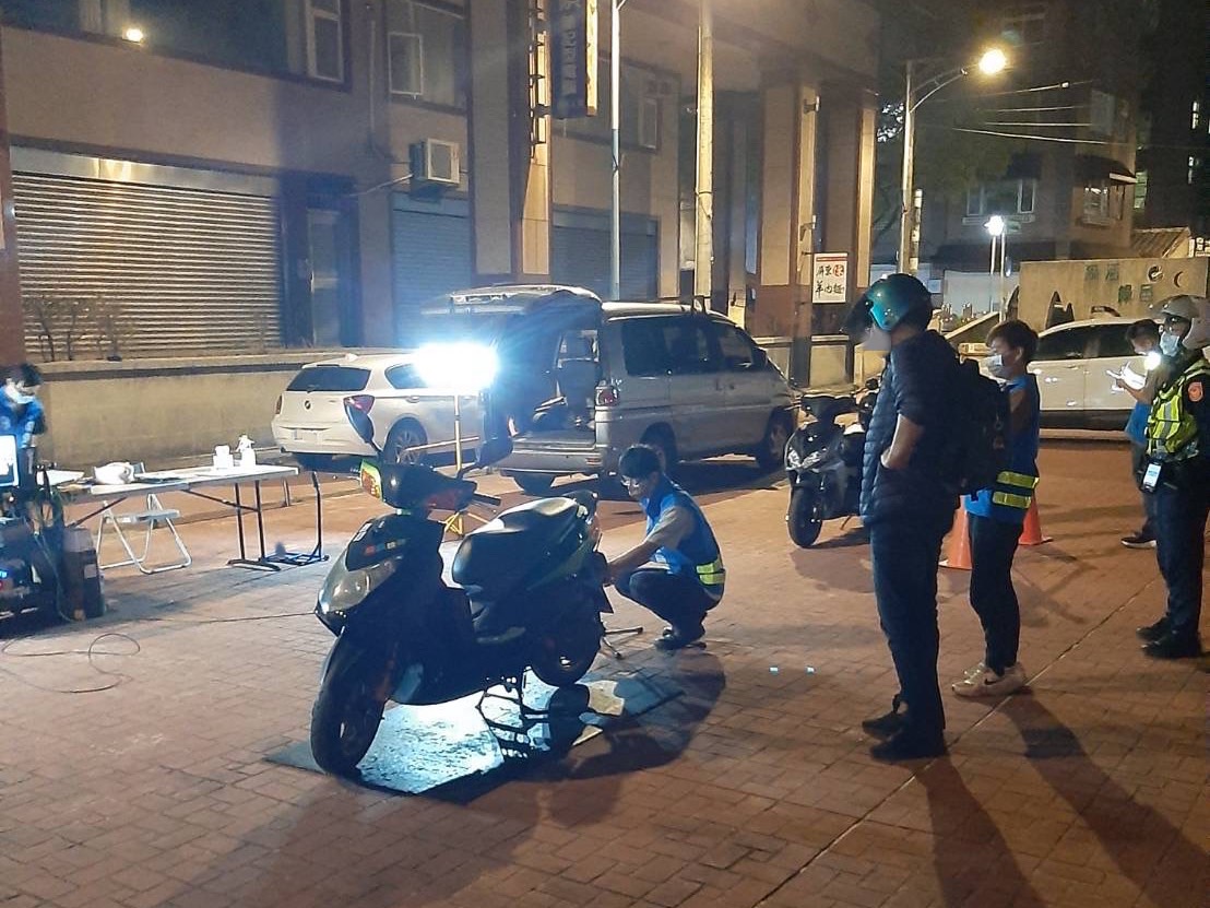 龜山警取締改裝噪音車 四小時開罰16輛 S 54935642