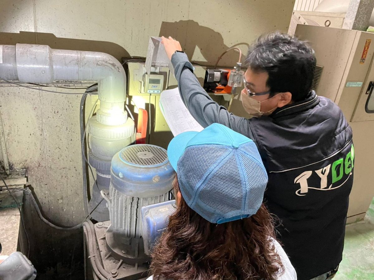 平鎮新街溪變泡泡河 桃園環保局揪出不肖業者偷排廢水 a889c8cf6c0b41b7ef9f7bb2b7c681a9d62578e scaled