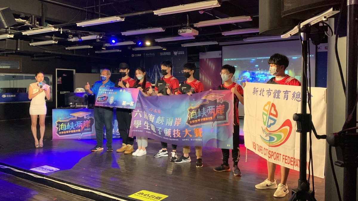 龍華科大《特戰英豪》電競賽校際盃稱霸 擊敗強敵勇奪冠軍 龍華是我家我愛他 《特戰英豪》電競賽校際盃稱霸 4