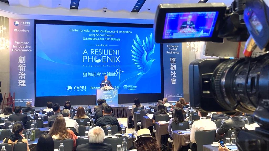 轟威權主義 澳前總理滕博爾:捍衛民主 不受脅迫