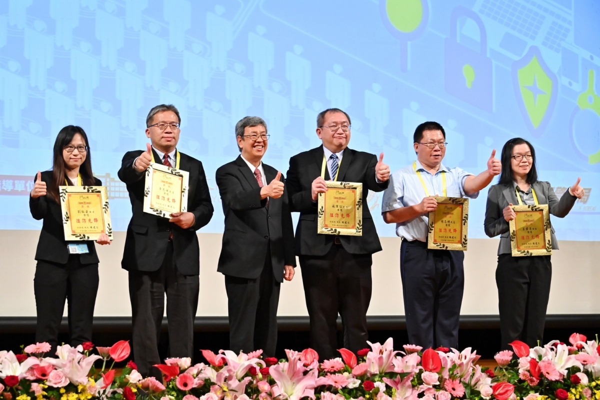 詐騙頻傳!陳建仁提三減策略 打詐五法加重罰則 2023年5月29日 2行政院長陳建仁出席112 年新世代打擊詐欺策略行動綱領研討會 1