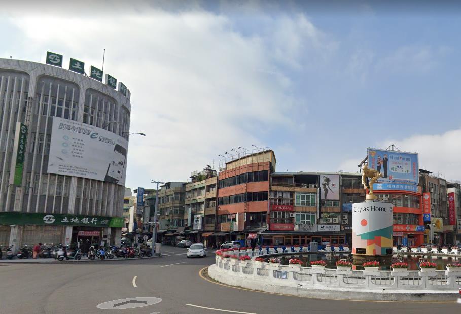 回嘉義老家嚇傻!一堆透天「破2千萬」讓他喊1句