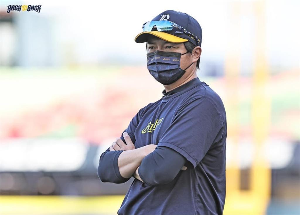 林威助閃電下課!日球迷也心疼:回阪神虎吧