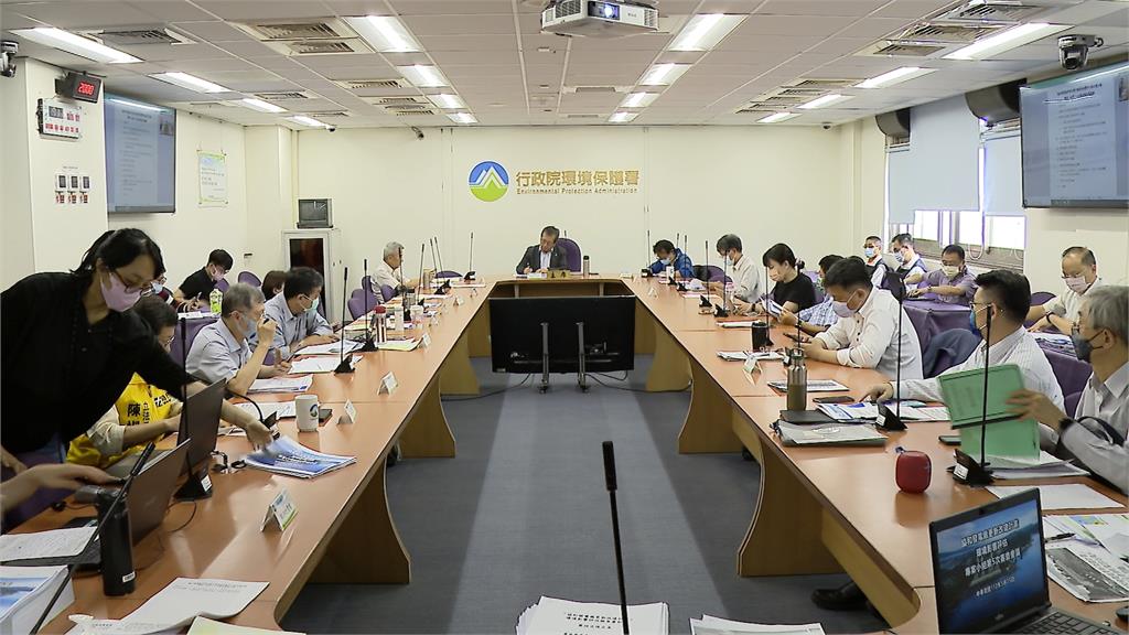 協和電廠更新環評5度初審 環團、民代闖入爆衝突