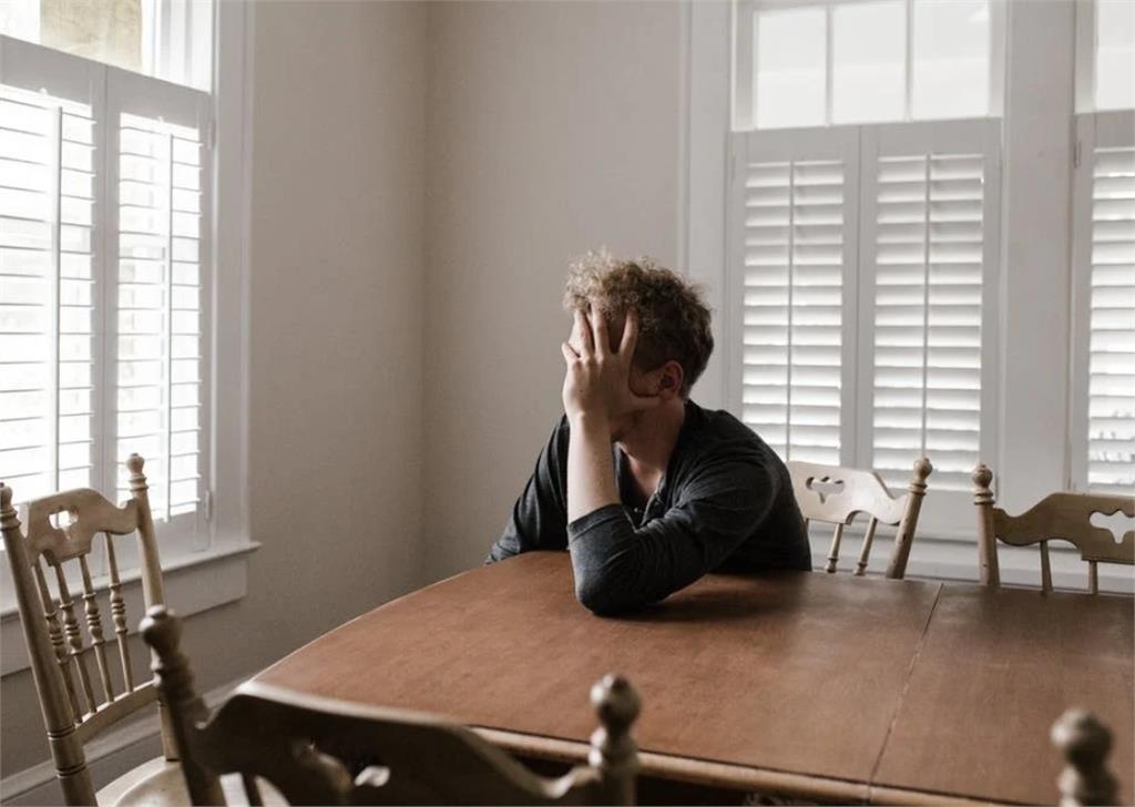 口氣好大?劉姓爸「用2字取名」兒卻尷尬40年